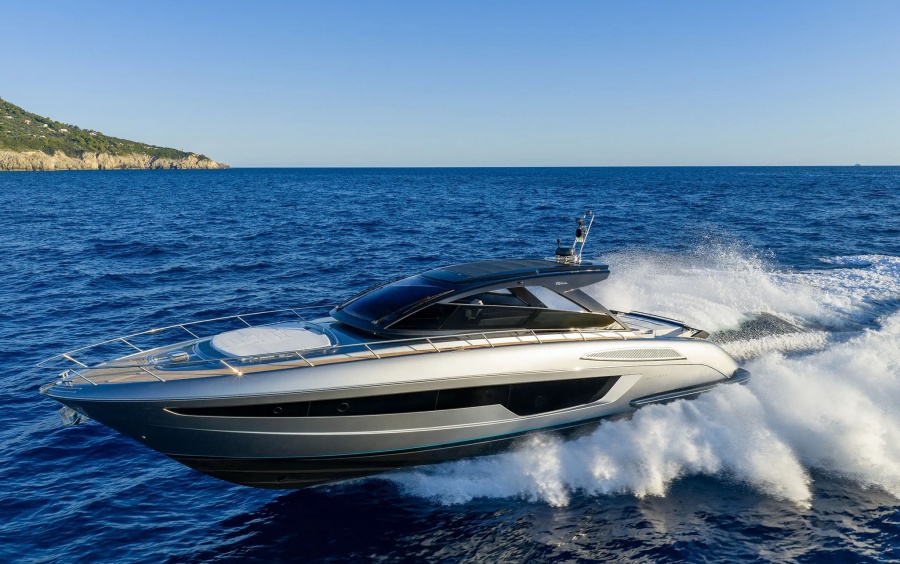 Riva 58' Capri: The Thrill of Open Waters