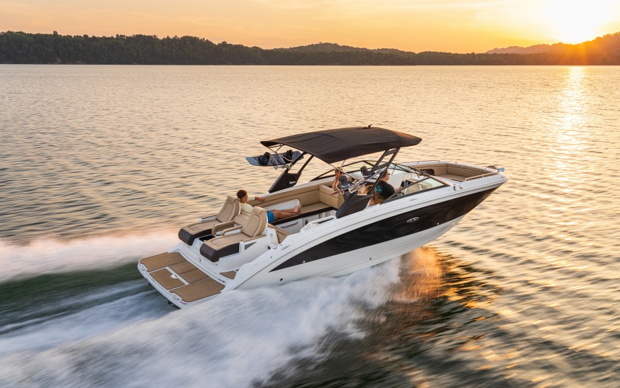Sea Ray SDX 290: Experience Refined Boating