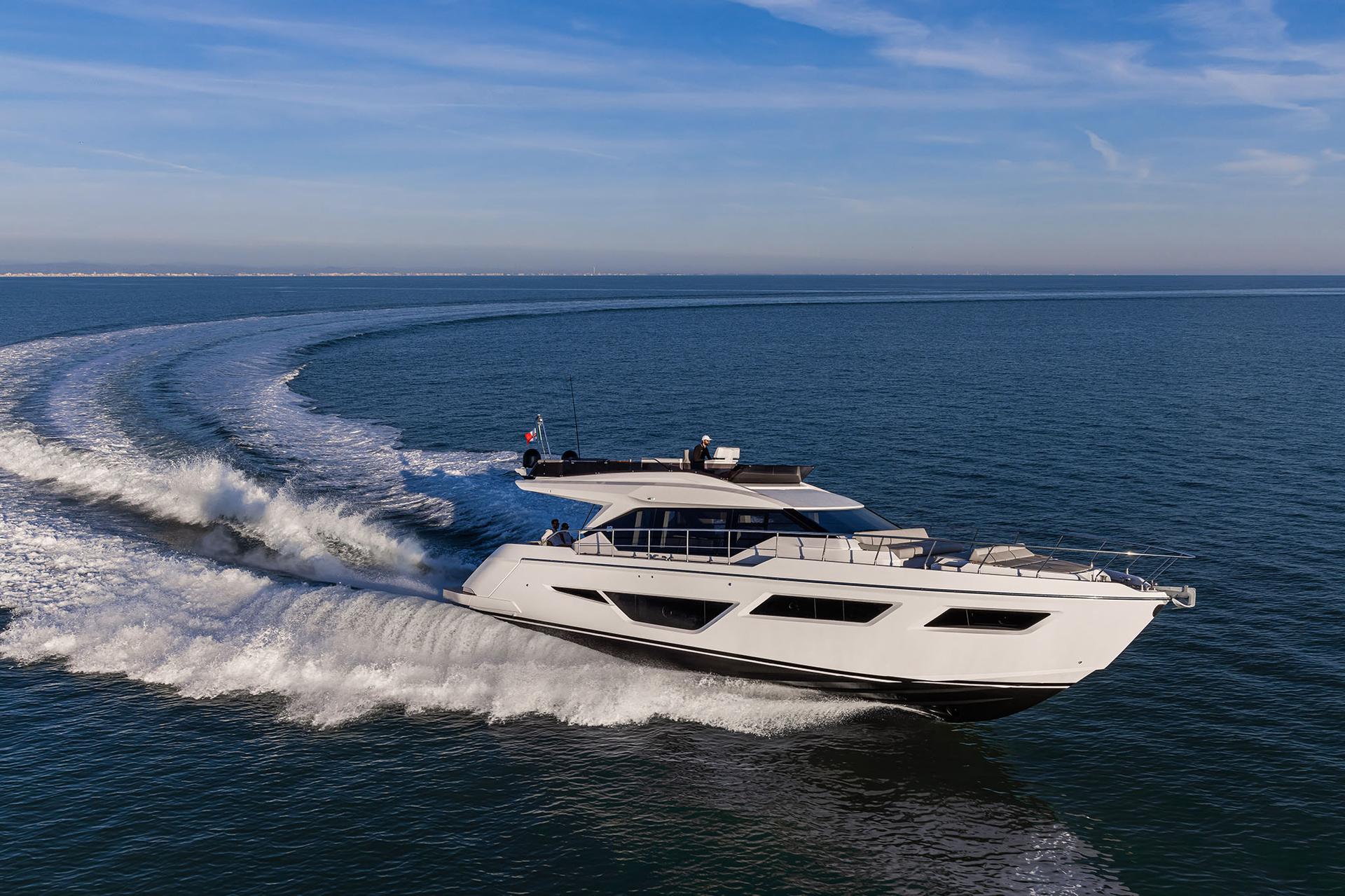 Ferretti Yachts 580: maximum comfort and functionality