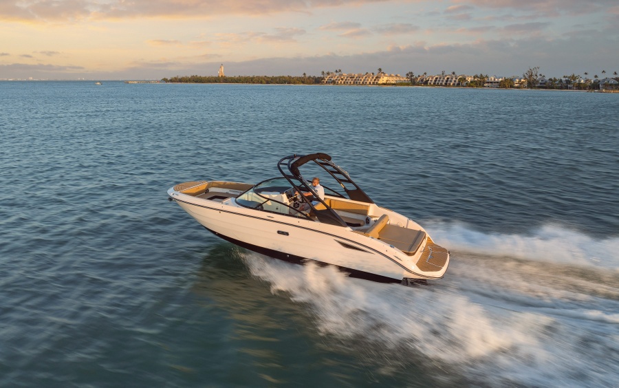 Sea Ray SDX 270: Designed for Adventure, Built for Comfort