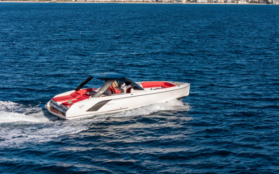 Frauscher 1414 Demon Air: speedy and stylish bowrider