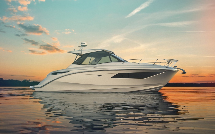 Sea Ray Sundancer 320 Coupe: Your Weekend Getaway