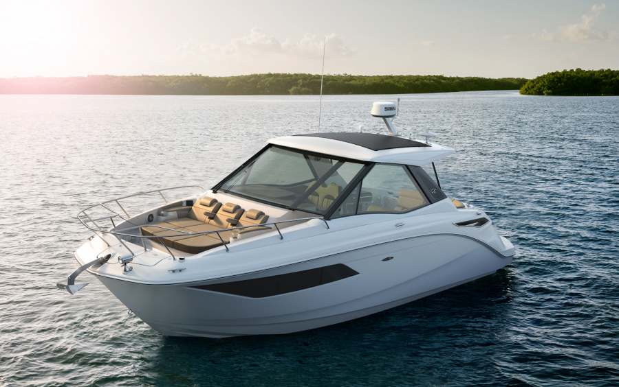 Sea Ray Sundancer 320 Coupe: all in one