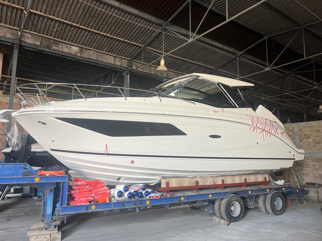 Petrel Global sold two Sea Ray 320 Sundancers to Adriatic - все про ...