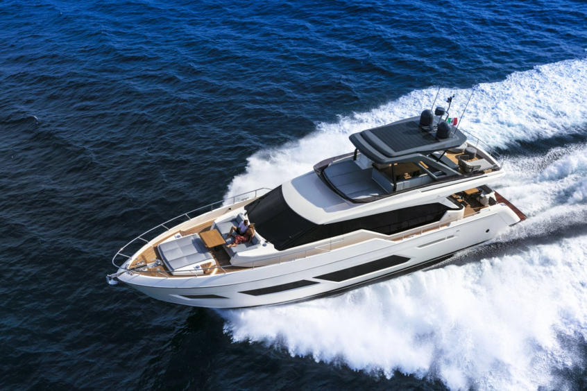 Ferretti-Yachts-720(1).png