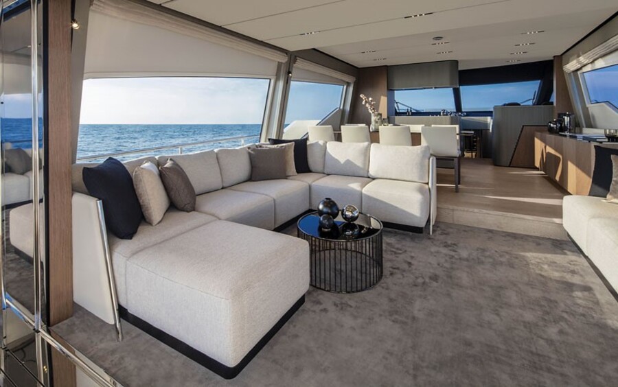 Ferretti-Yachts-720(2).jpg