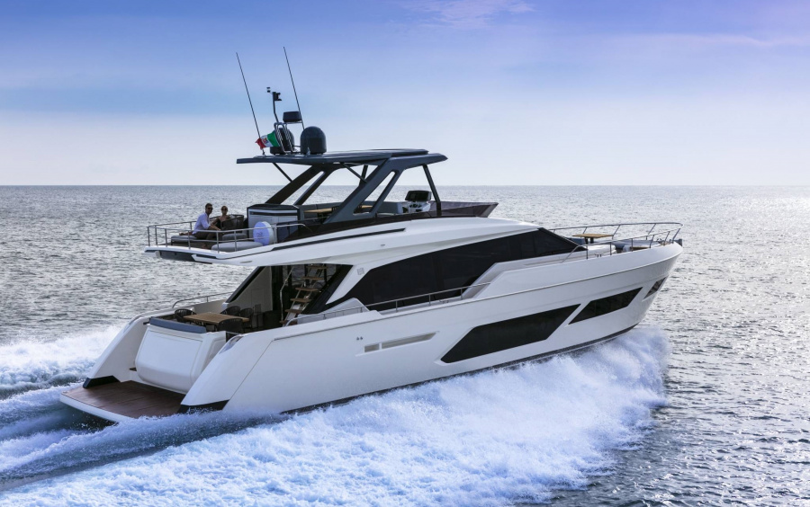 Ferretti Yachts 720 фото 1.8