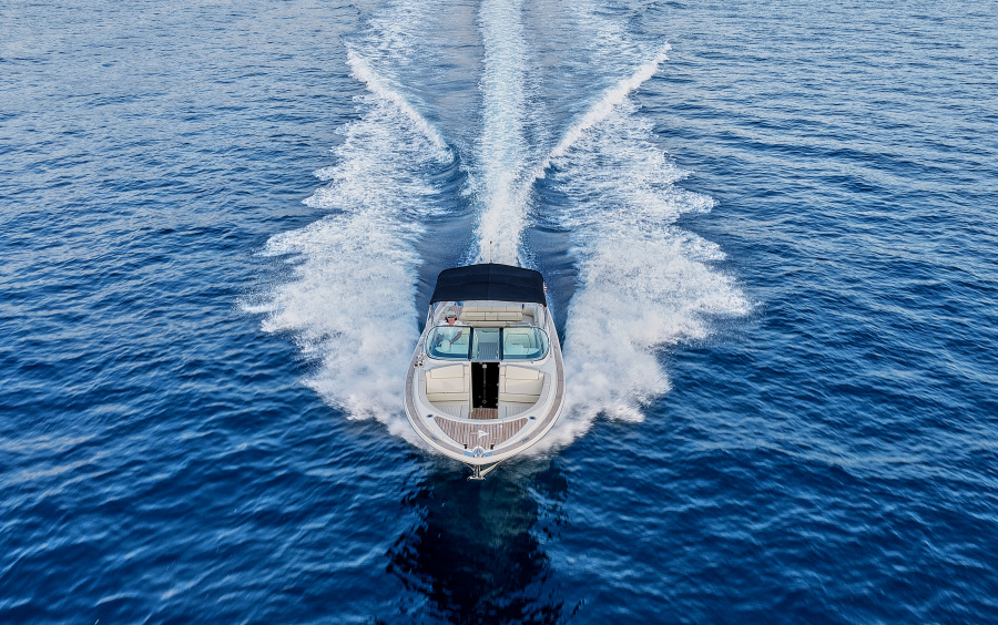 Chris-Craft Launch 31 GT (available in Montenegro) фото 1.2