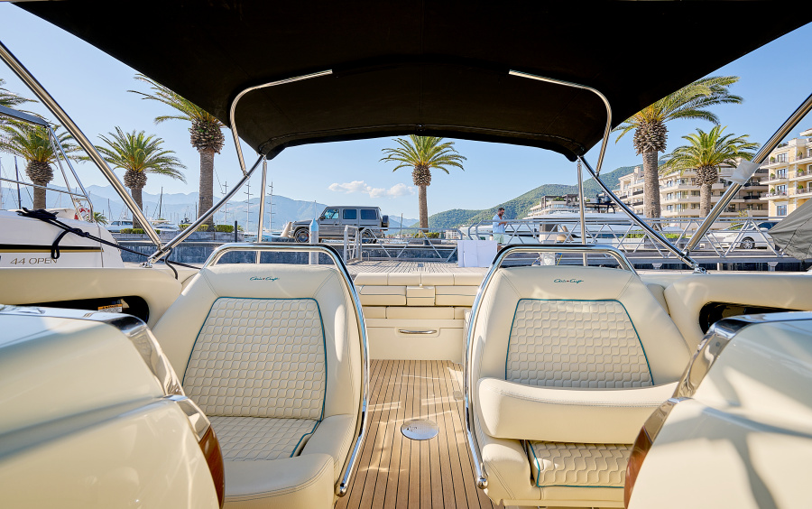 Chris-Craft Launch 31 GT (available in Montenegro) фото 2.6