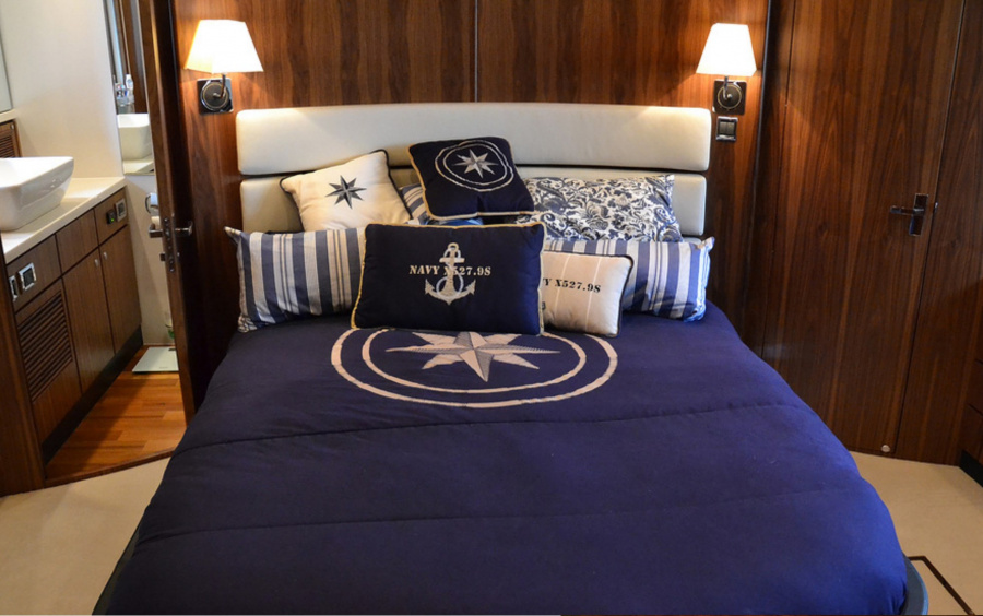 Fairline Squadron 78 - 2012 фото 1.7