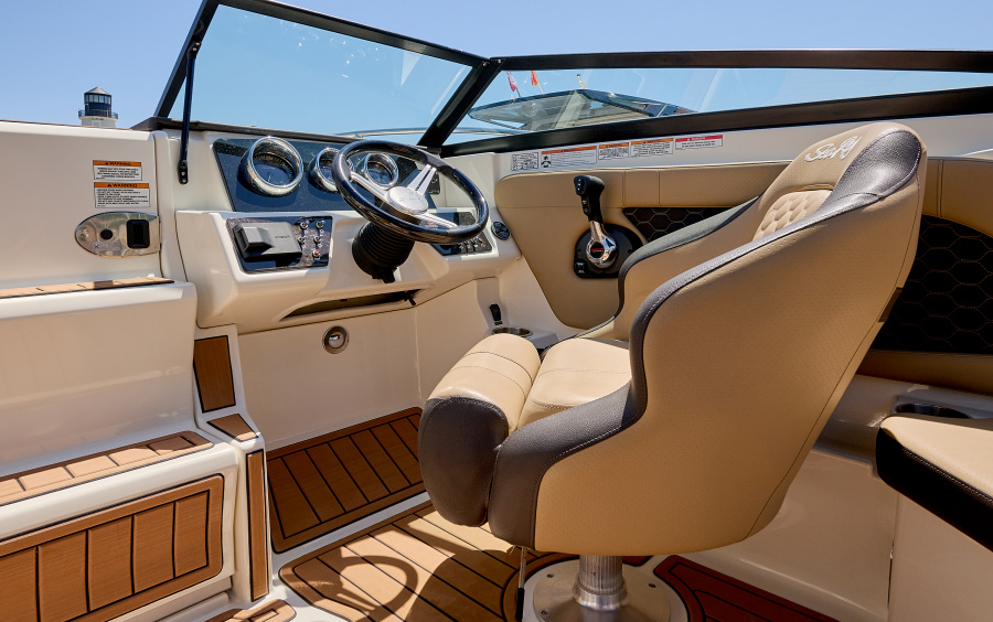 Sea Ray 230 SunSport - 2021 фото 1.9