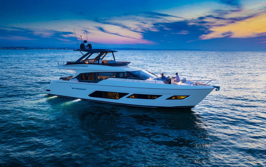 Ferretti Yachts 720 фото 1.6