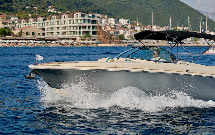 Chris-Craft Launch 31 GT (available in Montenegro) фото 1.8