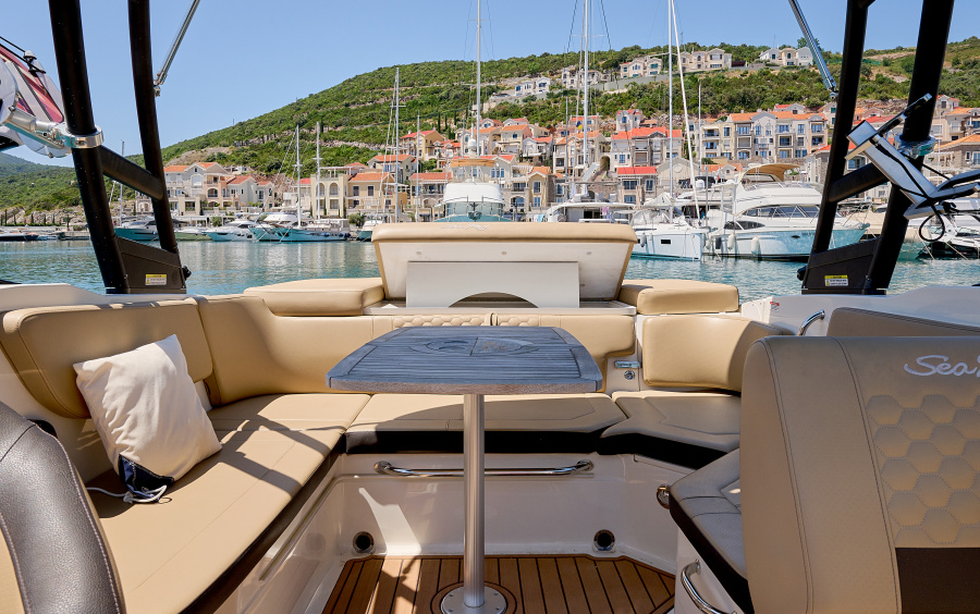 Sea Ray 230 SunSport - 2021 фото 1.11
