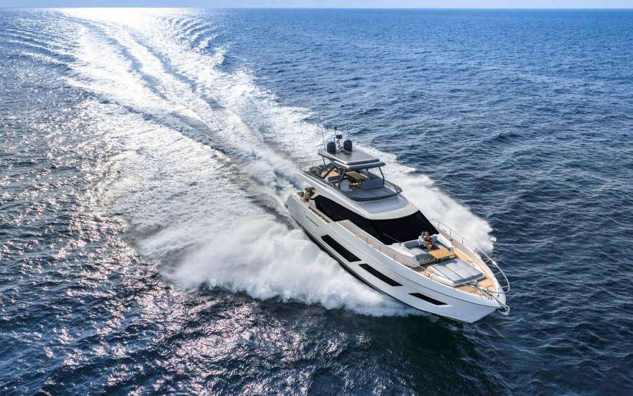 Ferretti Yachts 720 фото 1.3