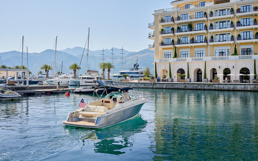 Chris-Craft Launch 31 GT (available in Montenegro) фото 1.1