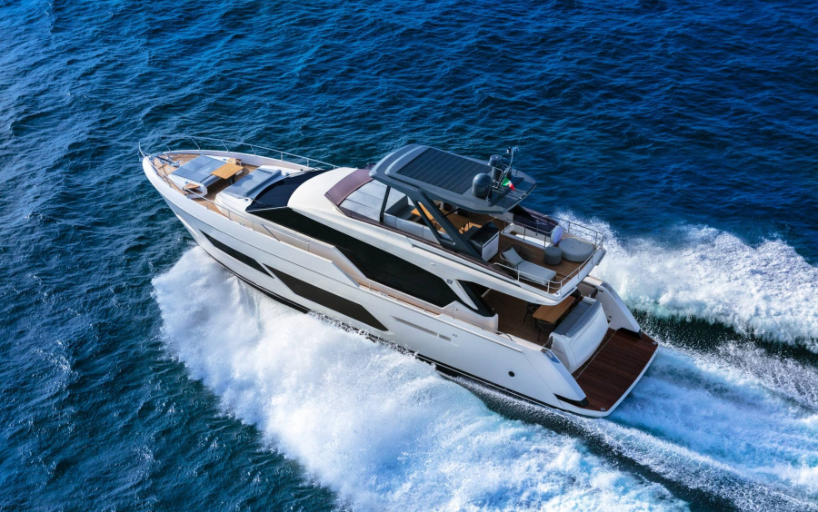 Ferretti Yachts 720 фото 1.1