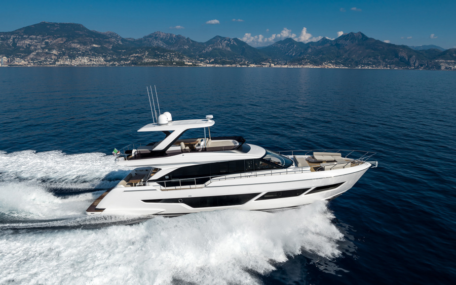 Ferretti Yachts 670 фото 1.2